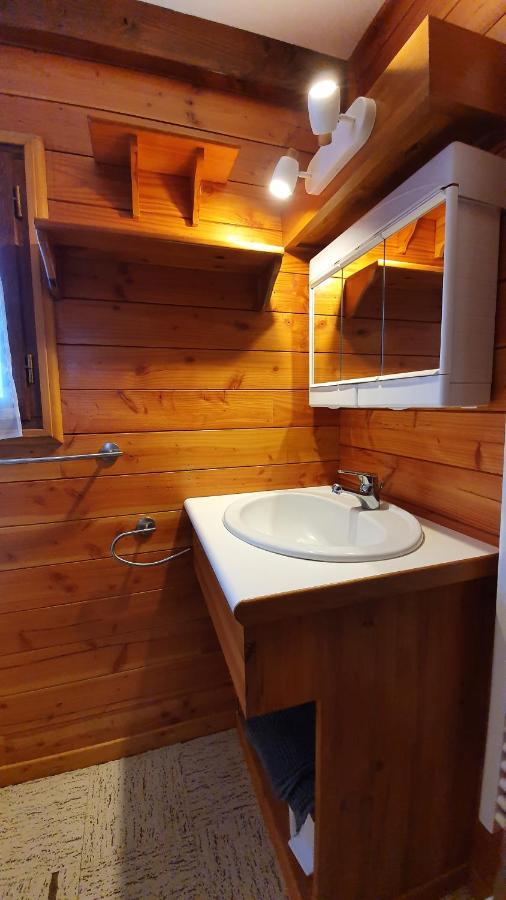 Chalet Les Sorbiers: Pyrenees Retreat with Garden and Ski Access Eyne Exterior photo