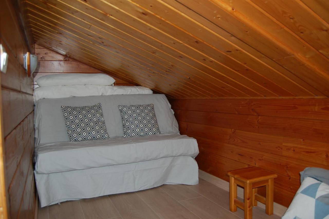 Chalet Les Sorbiers: Pyrenees Retreat with Garden and Ski Access Eyne Exterior photo